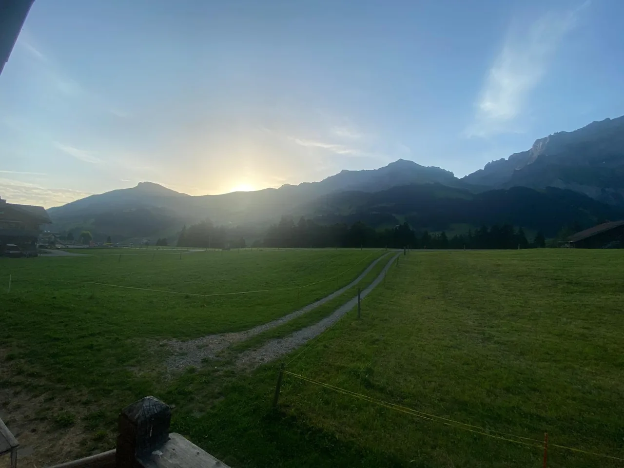 Morgenlicht über dem Tal